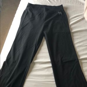 VS yoga pants